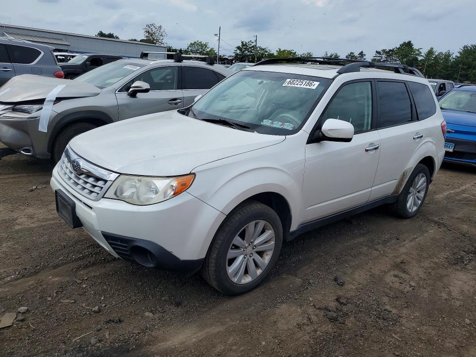 SUBARU FORESTER 2012 with VIN JF2SHADC9CG405508 - Photo from auction