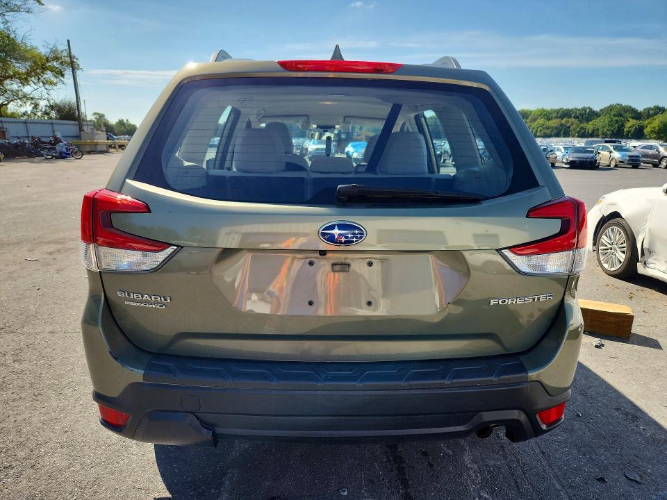 Photo 6 from auction – 2019 SUBARU FORESTER with VIN JF2SKACC6KH572338