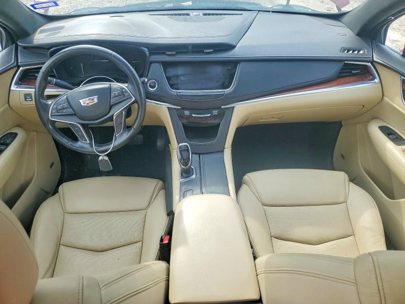 Photo 8 from auction – 2018 CADILLAC XT5 with VIN 1GYKNCRS2JZ228086