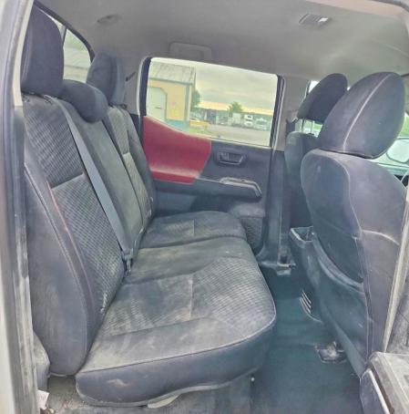 Снимка 10 от търг – 2023 TOYOTA TACOMA с VIN 3TMCZ5AN2PM615909