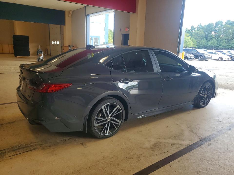 Photo 3 from auction – 2026 TOYOTA CAMRY with VIN 4T1DBADK6TU039441