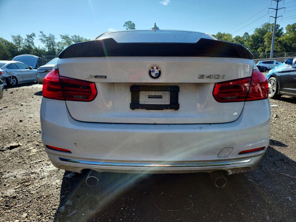 Снимка 6 от търг – 2017 BMW 340 с VIN WBA8B7G32HNU38343
