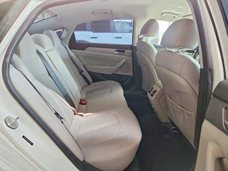 Photo 10 from auction – 2019 HYUNDAI SONATA with VIN 5NPE34AF3KH749646
