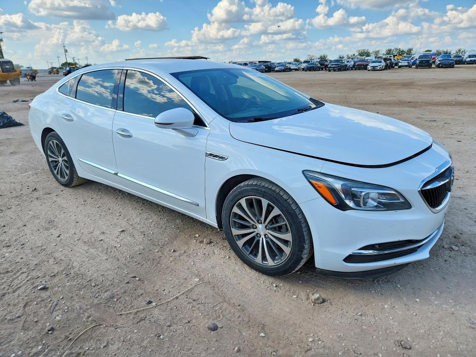 Снимка 4 от търг – 2017 BUICK LACROSSE с VIN 1G4ZP5SS7HU207371