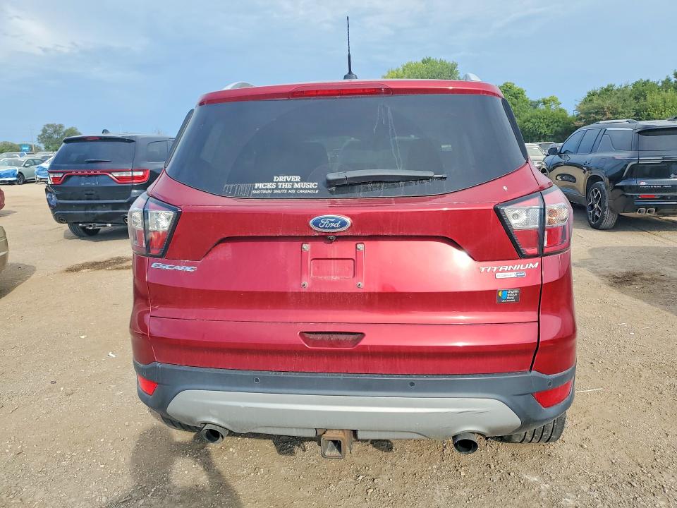Photo 6 from auction – 2017 FORD ESCAPE with VIN 1FMCU9J94HUB89030