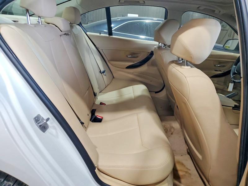 Фото 10 с аукциона – 2016 BMW 320 с VIN WBA8E1G56GNU10212