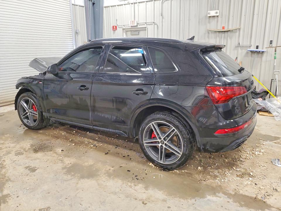 Photo 2 from auction – 2025 AUDI Q5 E with VIN WA1E2AFY4S2066300