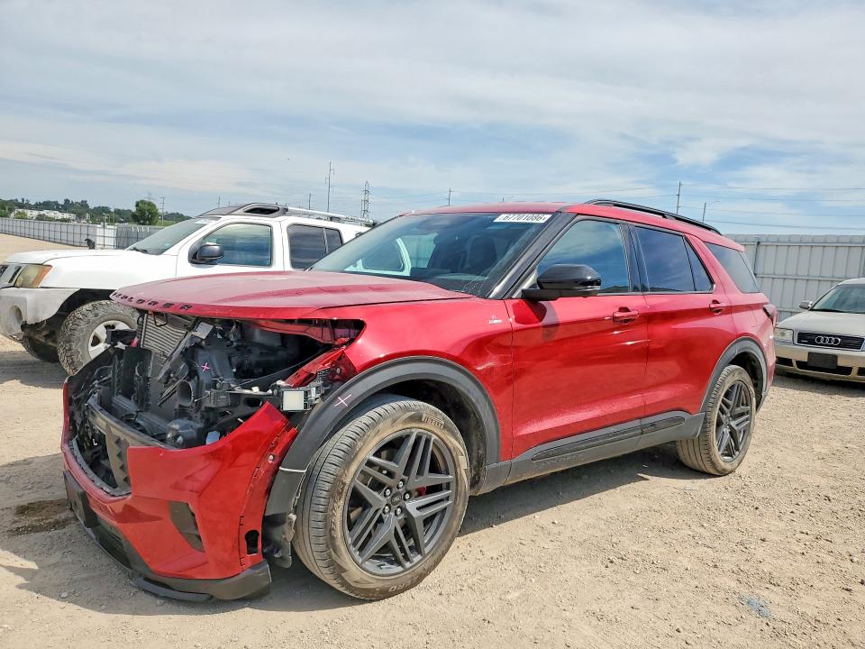 FORD EXPLORER 2025 مع رقم تعريف المركبة 1FMUK8KH1SGC21352 - صورة من المزاد