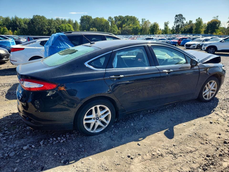 Zdjęcie 3 z aukcji – 2016 FORD FUSION z VIN 3FA6P0HD7GR158400