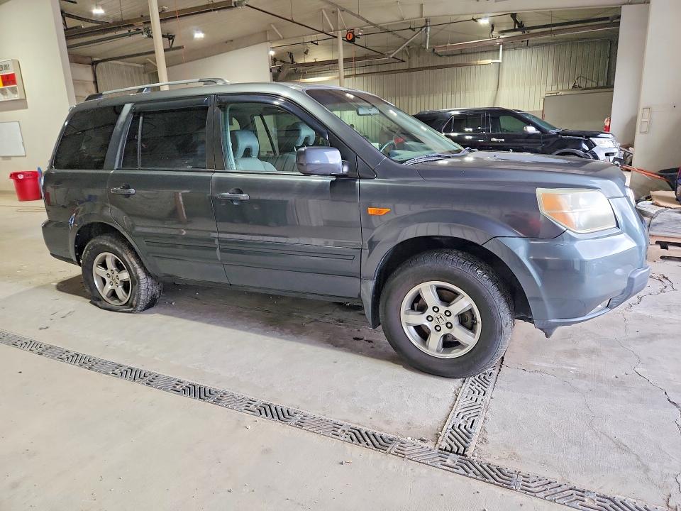 Zdjęcie 4 z aukcji – 2006 HONDA PILOT z VIN 2HKYF18756H505911