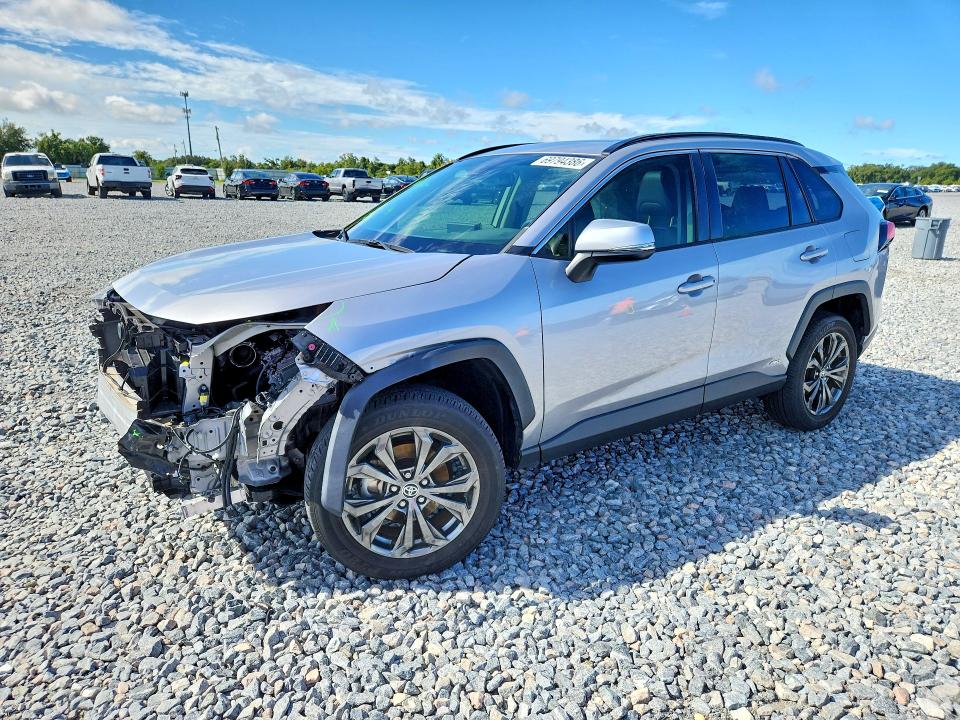TOYOTA RAV4 2024 con VIN JTMB6RFV0RD122698 - Foto de la subasta