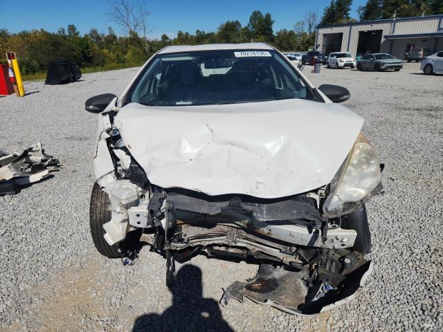 Снимка 5 от търг – 2012 TOYOTA PRIUS C с VIN JTDKDTB31C1508787