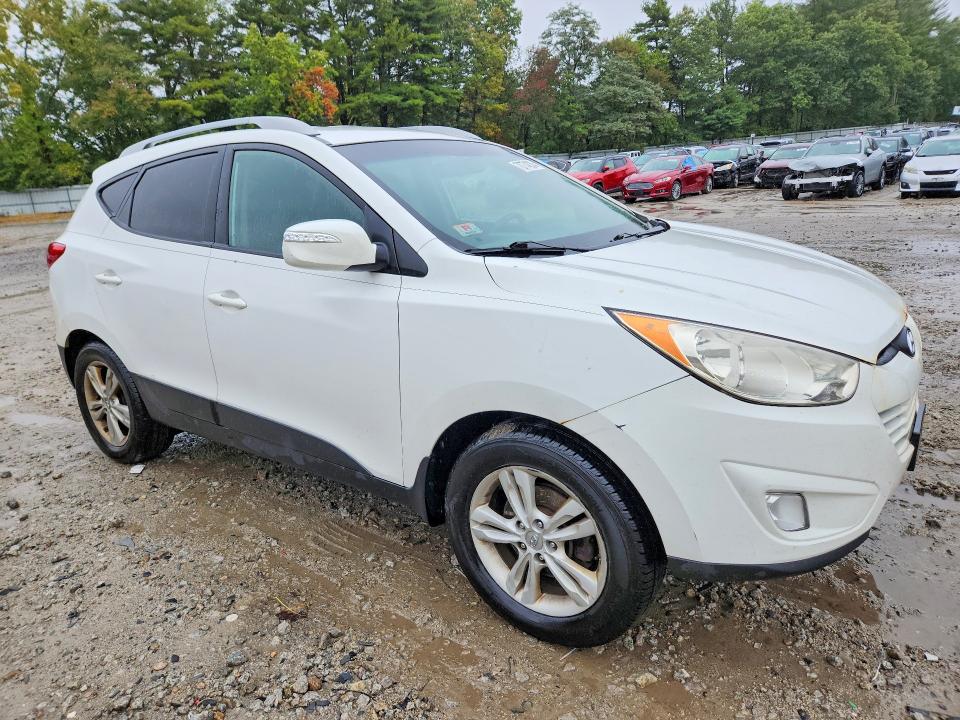 Photo 4 from auction – 2013 HYUNDAI TUCSON with VIN KM8JU3AC0DU684786