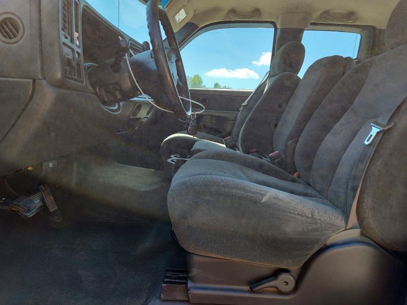Photo 7 from auction – 2003 CHEVROLET SILVERADO with VIN 2GCEC19V531110035