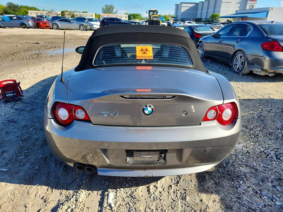 Zdjęcie 6 z aukcji – 2005 BMW Z4 z VIN 4USBT53545LT28140