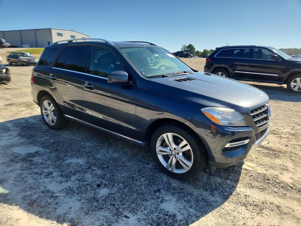 Photo 4 from auction – 2014 MERCEDES-BENZ ML with VIN 4JGDA5JB6EA386125