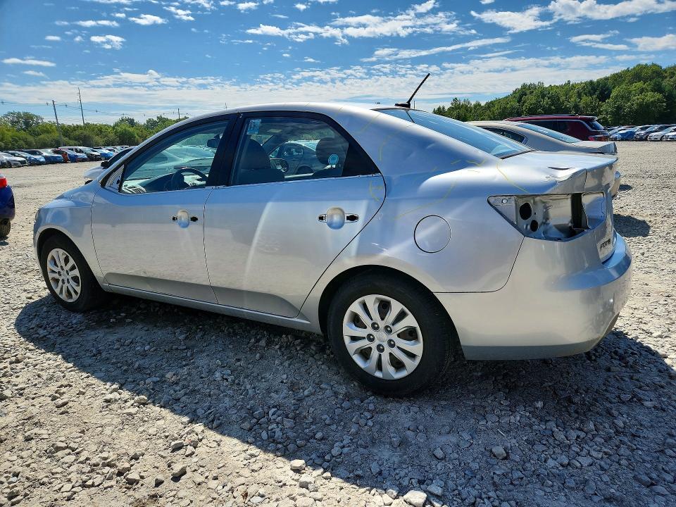 Photo 2 from auction – 2010 KIA FORTE with VIN KNAFU4A25A5298374