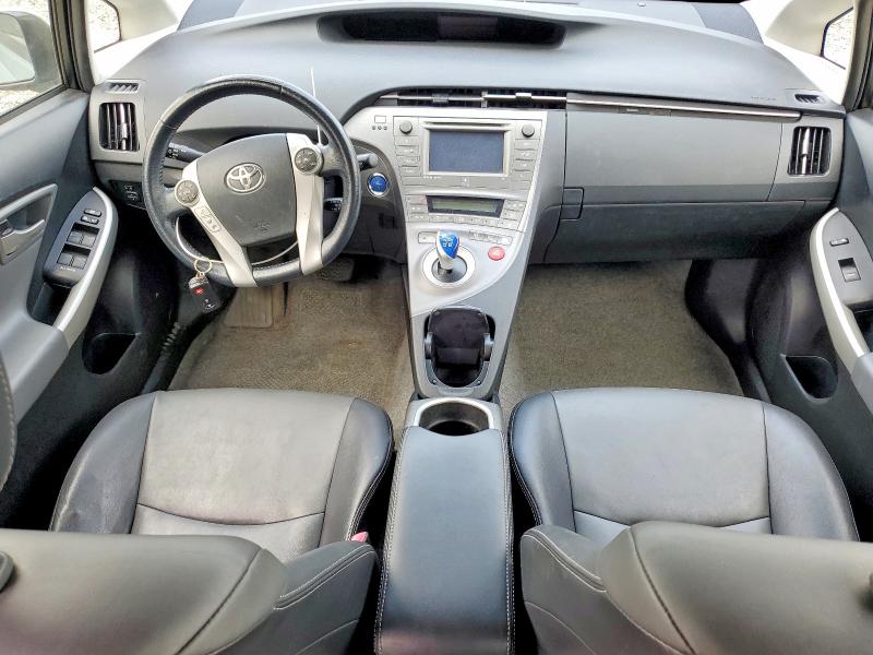 Photo 8 from auction – 2013 TOYOTA PRIUS with VIN JTDKN3DU6D5583689
