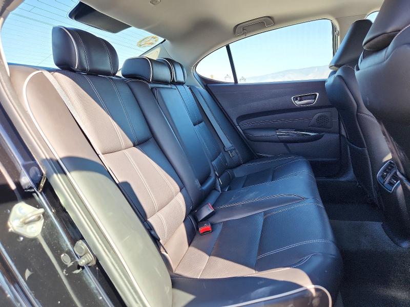 Photo 10 from auction – 2018 ACURA TLX with VIN 19UUB2F55JA003967