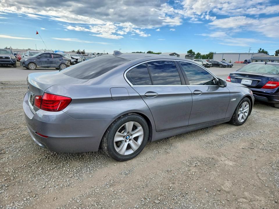 Photo 3 from auction – 2012 BMW 528 with VIN WBAXG5C59CDX04125