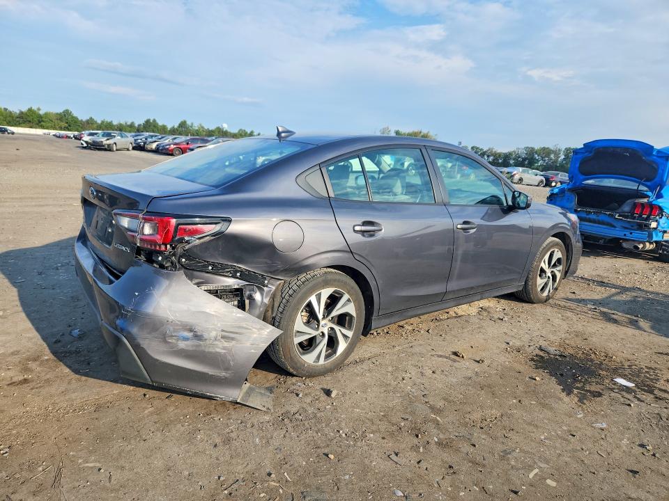 Photo 3 from auction – 2024 SUBARU LEGACY with VIN 4S3BWAD60R3008235