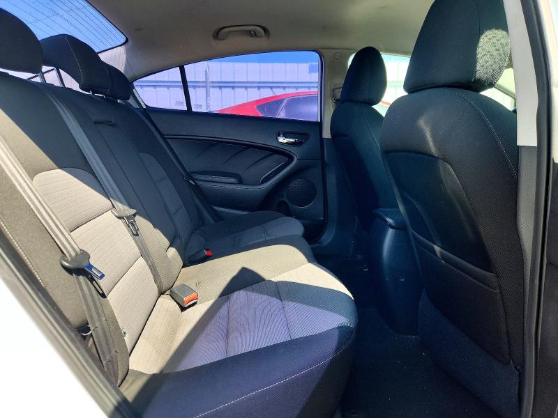 Photo 10 from auction – 2014 KIA FORTE with VIN KNAFX4A87E5053044