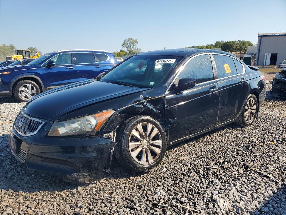 HONDA ACCORD 2011 with VIN 1HGCP2F85BA002942 - Photo from auction