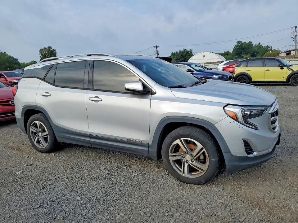 Photo 4 from auction – 2018 GMC TERRAIN with VIN 3GKALWEU6JL247610