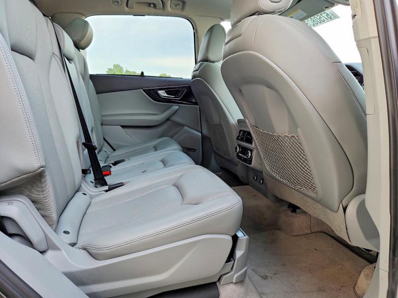 Photo 11 from auction – 2018 AUDI Q7 with VIN WA1VAAF71JD042422