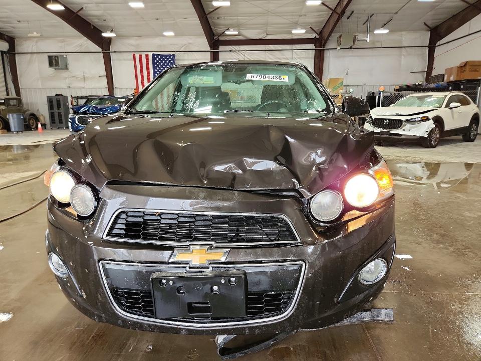 Foto 5 de la subasta – 2014 CHEVROLET SONIC con VIN 1G1JC5SH1E4130177