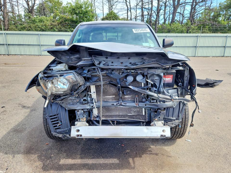 Photo 5 from auction – 2014 TOYOTA TACOMA with VIN 3TMLU4EN1EM160924