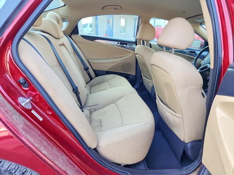 Photo 10 from auction – 2012 HYUNDAI SONATA with VIN KMHEC4A48CA037751