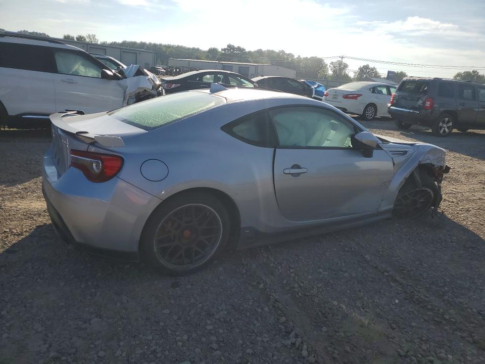 Foto 3 de la subasta – 2017 SUBARU BRZ con VIN JF1ZCAC16H9604013