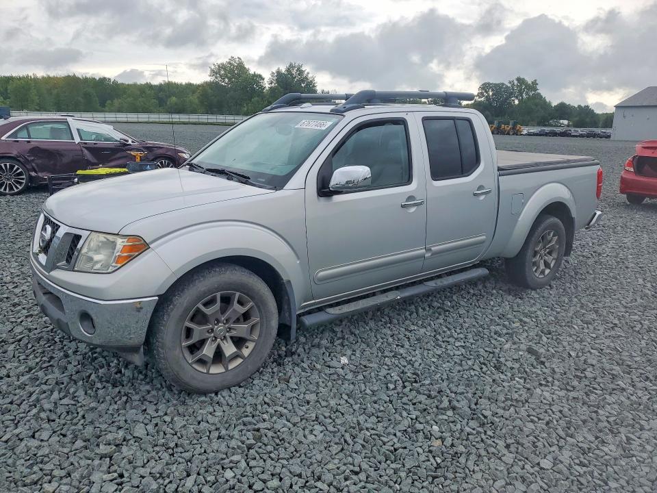 2015 NISSAN FRONTIER