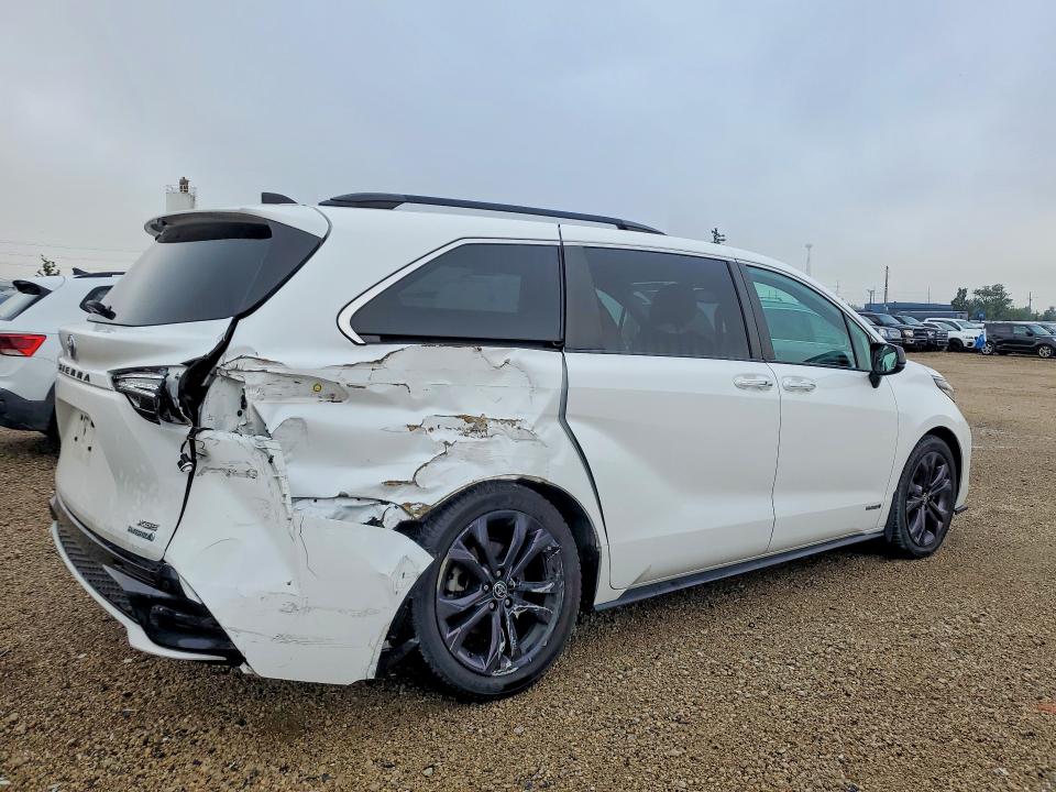 Photo 3 from auction – 2021 TOYOTA SIENNA with VIN 5TDDRKEC2MS024146