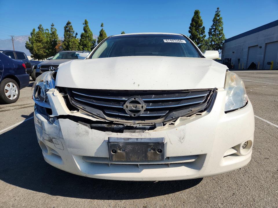 Photo 5 from auction – 2010 NISSAN ALTIMA with VIN 1N4CL2AP4AC109059
