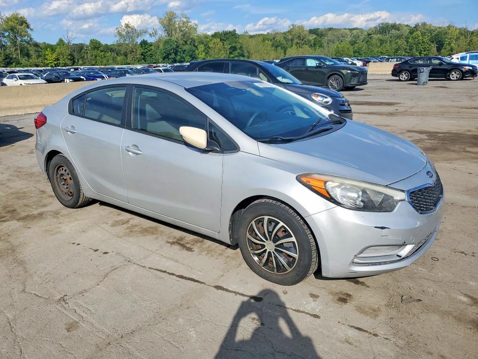 صورة رقم 4 من المزاد - 2015 KIA FORTE مع VIN KNAFK4A64F5433800