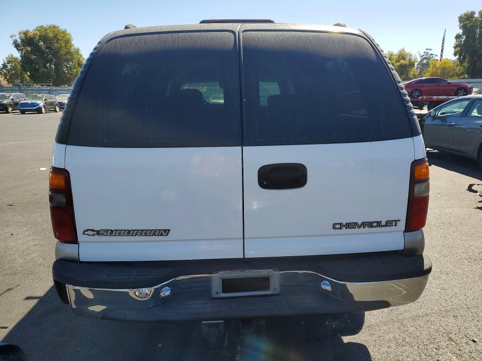 Photo 6 from auction – 2000 CHEVROLET SUBURBAN with VIN 3GNFK16T0YG139443