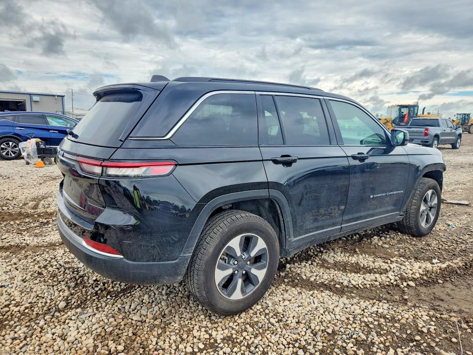 Photo 3 from auction – 2024 JEEP GRAND CHEROKEE with VIN 1C4RJYB62RC181439