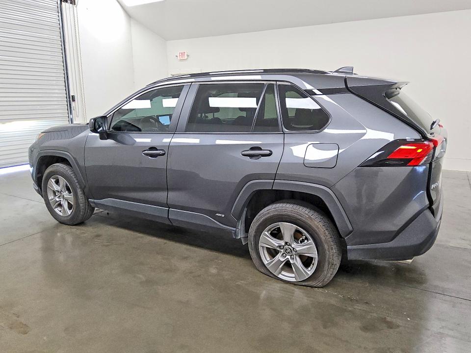 Photo 2 from auction – 2025 TOYOTA RAV4 with VIN 4T3LWRFV6SU215321