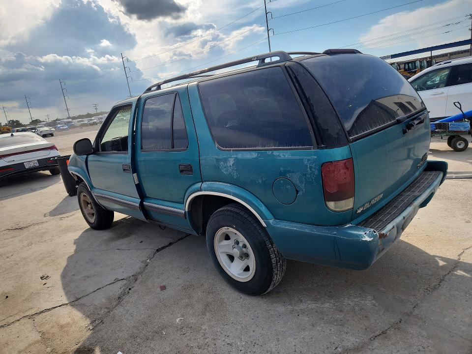 Photo 2 from auction – 1996 CHEVROLET BLAZER with VIN 1GNCS13W6T2168139