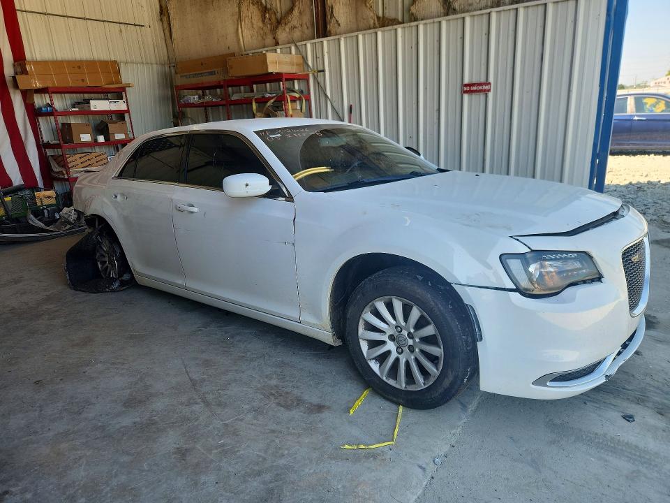 Photo 4 from auction – 2013 CHRYSLER 300 with VIN 2C3CCAAG1DH644344