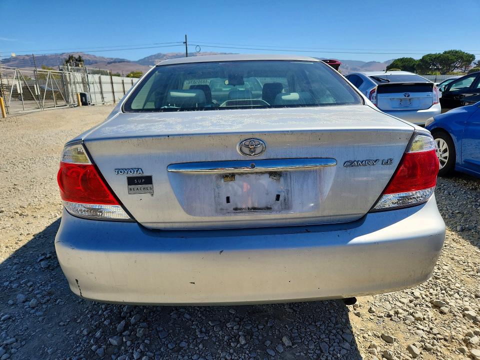 Photo 6 from auction – 2005 TOYOTA CAMRY with VIN 4T1BE32K85U063627