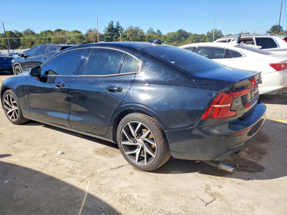 Снимка 2 от търг – 2020 VOLVO S60 с VIN 7JR102FK1LG037807