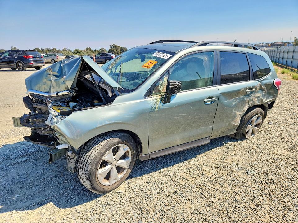SUBARU FORESTER 2015 مع رقم تعريف المركبة JF2SJADC1FH411743 - صورة من المزاد