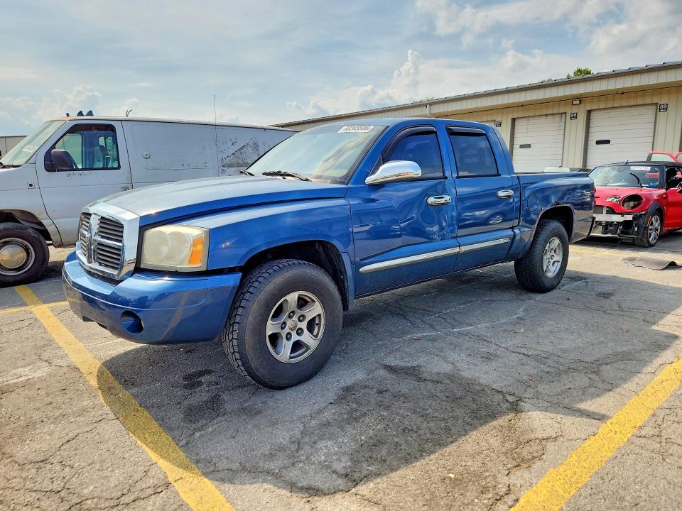2005 DODGE DAKOTA - Търг №68345586