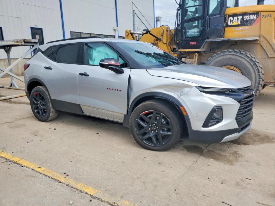 Снимка 4 от търг – 2021 CHEVROLET BLAZER с VIN 3GNKBCRS9MS586826