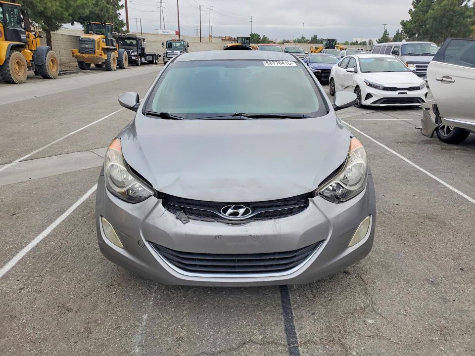 Photo 5 from auction – 2012 HYUNDAI ELANTRA with VIN KMHDH4AE6CU349992