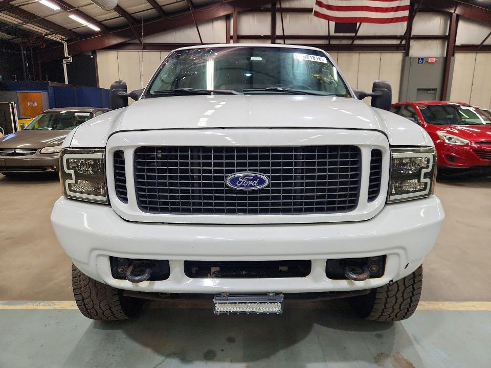 Photo 5 from auction – 2004 FORD EXCURSION with VIN 1FMSU41P54ED77914