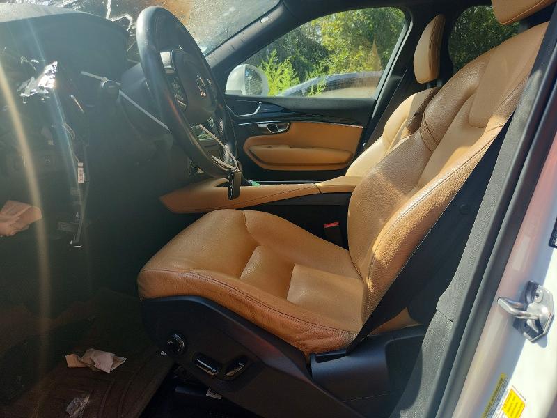 Photo 7 from auction – 2017 VOLVO XC90 with VIN YV4A22PK3H1184970